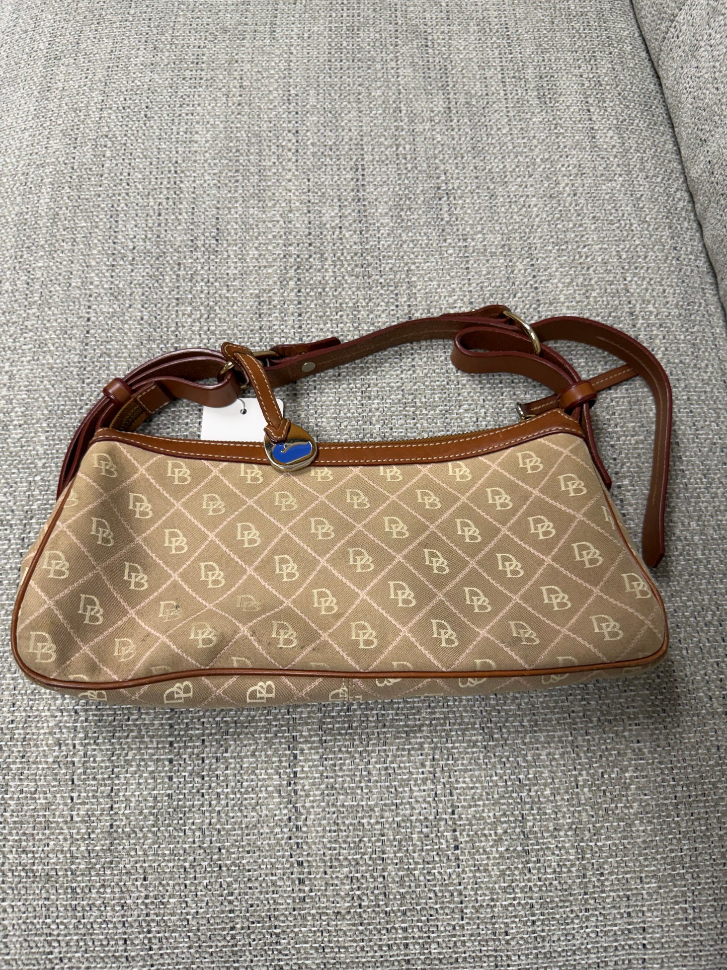 Dooney & Bourke