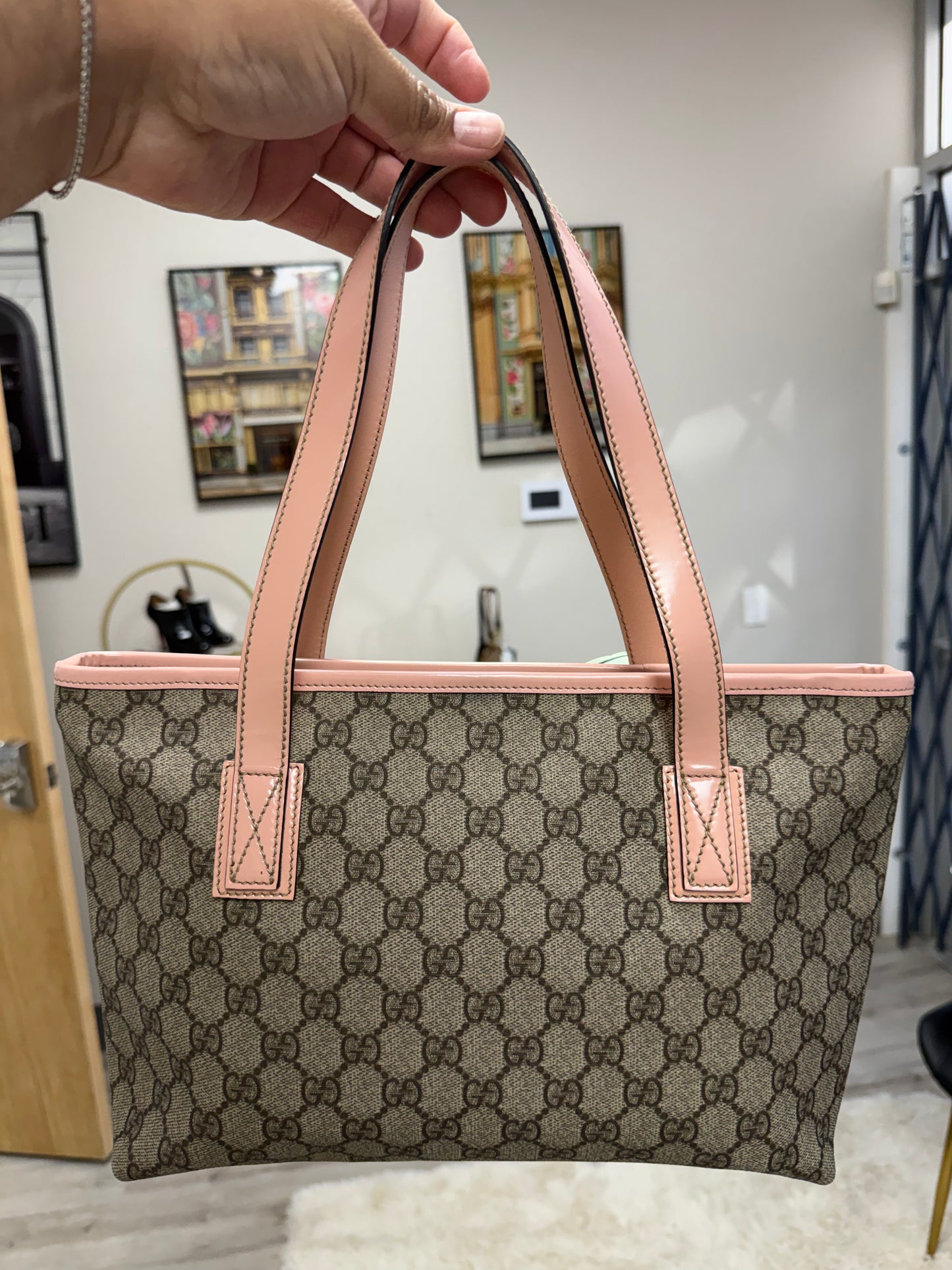 Gucci